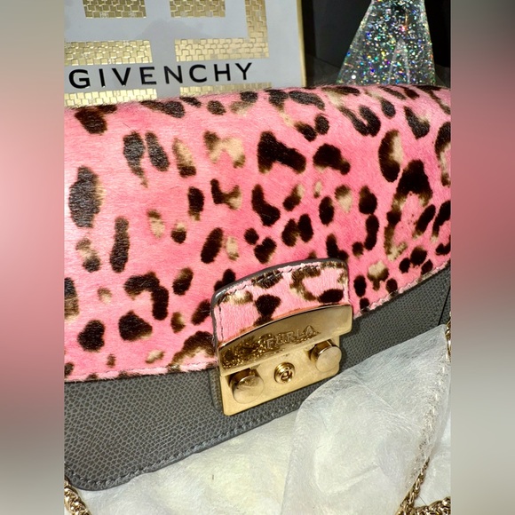Furla pony hair Pink Leopard and Gray Crossbody Bag with lock and key. - Picture 9 of 10